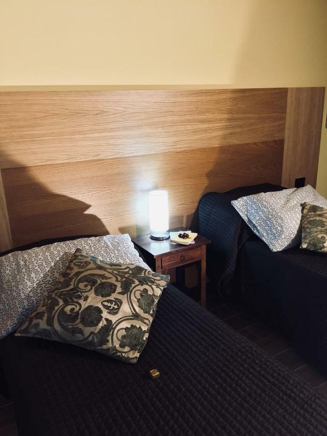 Brettino- Pesaro Mare E Cultura - Intera Con Piscina Holiday home
