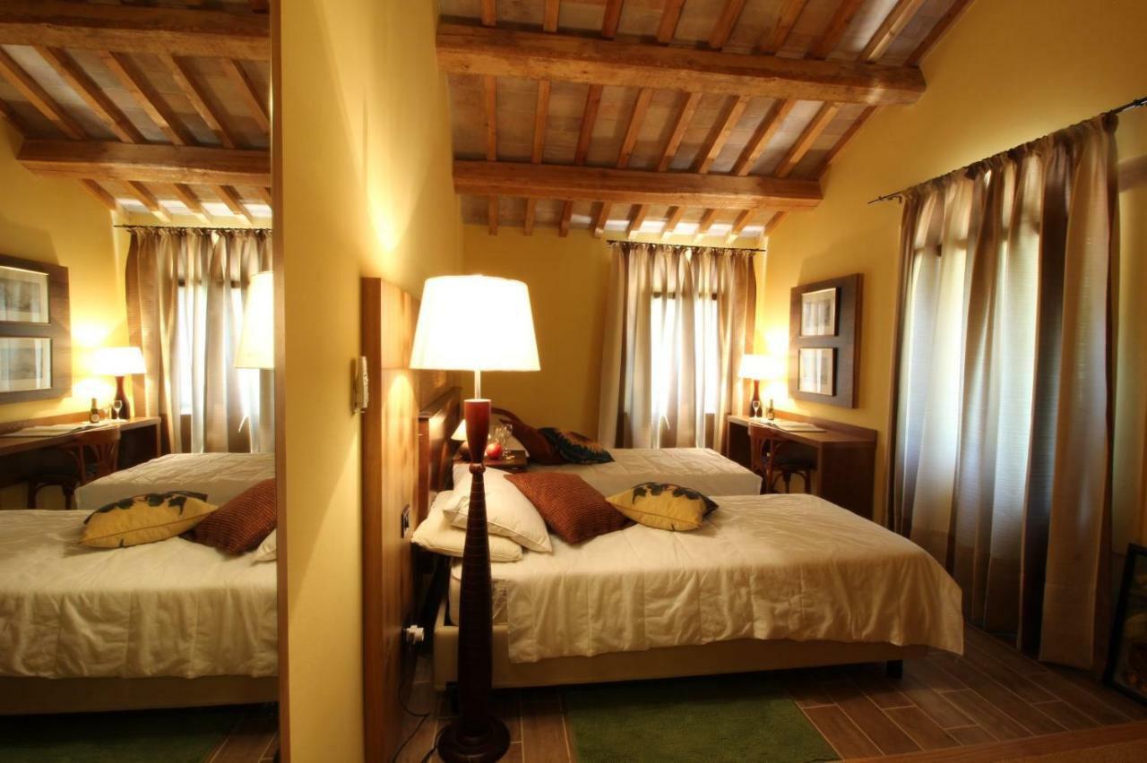 Brettino- Pesaro Mare E Cultura - Intera Con Piscina Holiday home Fano