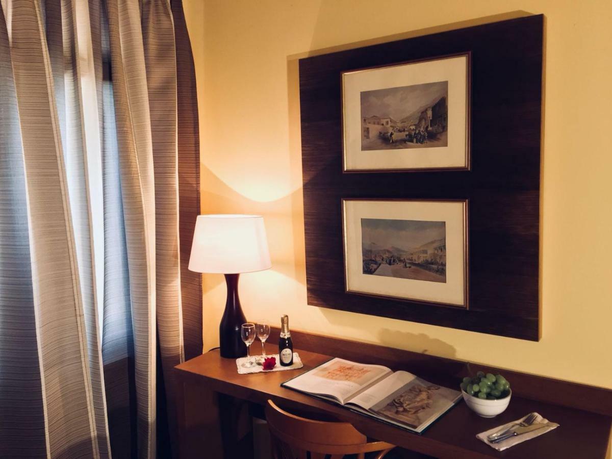Brettino- Pesaro Mare E Cultura - Intera Con Piscina Holiday home Fano